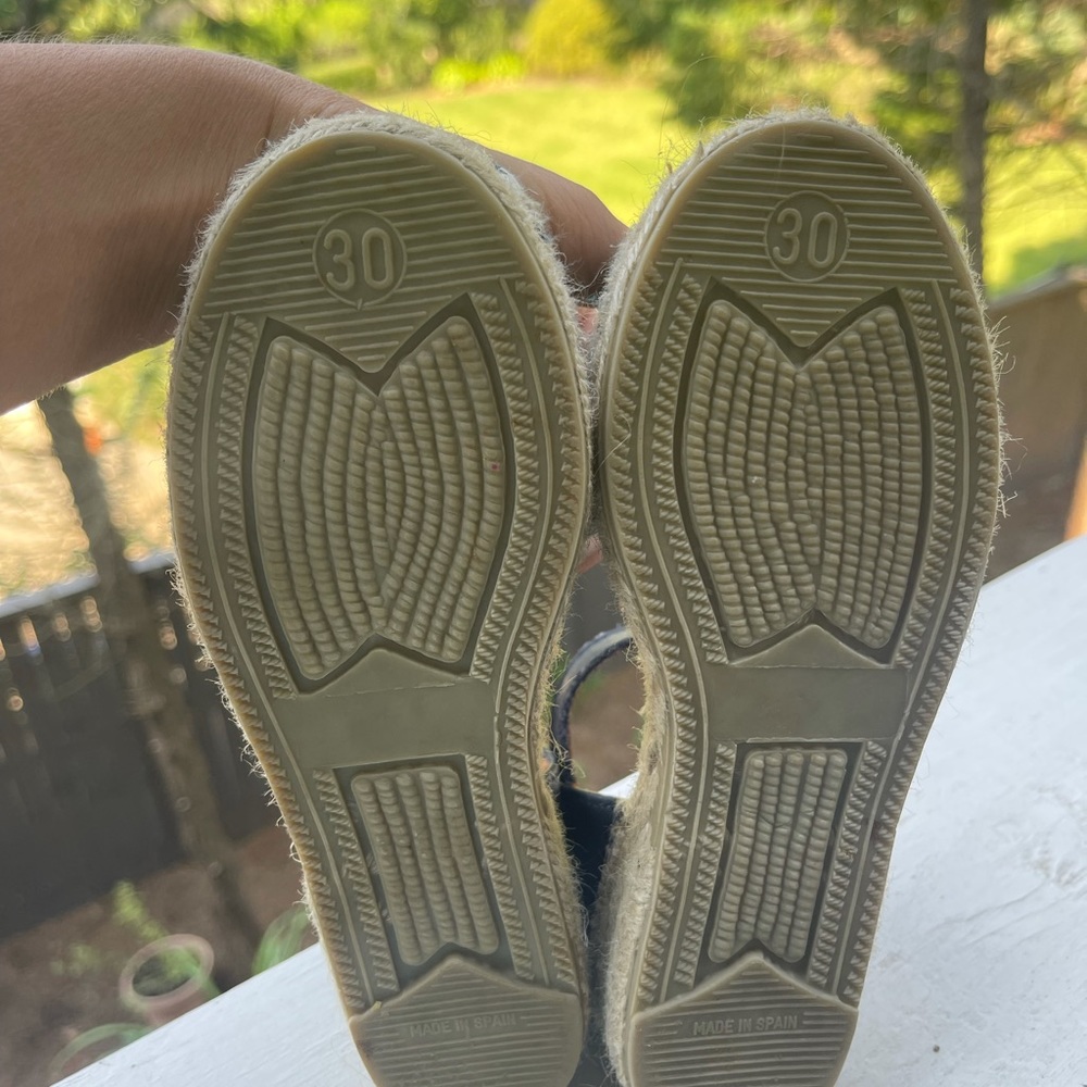 Gorgeous Toni Pons Girls Espadrilles! 29 and 30 - Picture 12 of 13